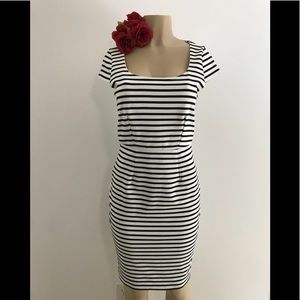 Victoria Secret Dress SZ 8  🌹